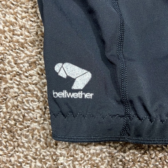 Men’s bellwether cycling shorts size large. With pad in seat and crotch area. - Picture 2 of 5